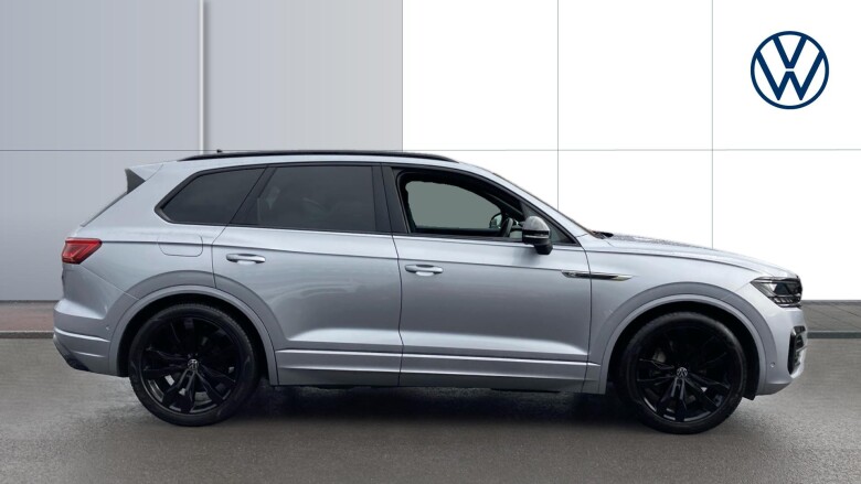 Volkswagen Touareg 3.0 V6 TDI 4Motion Black Edition 5dr Tip Auto Diesel Estate